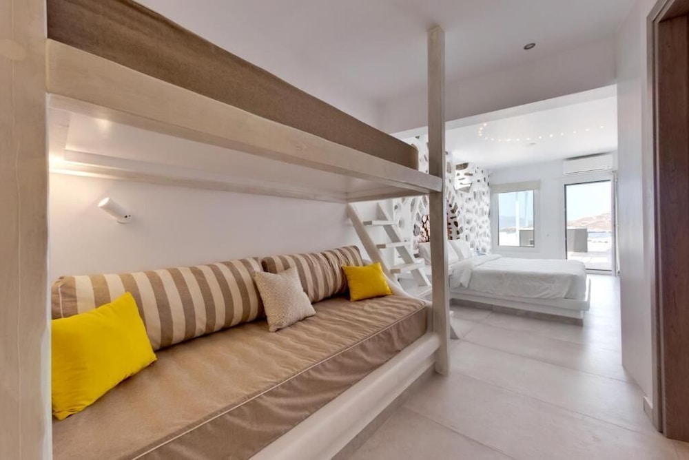 Grand Suite, Jetted Tub, Sea View photo 1