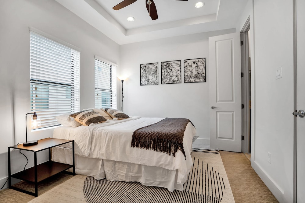3BD HTX Luxe Home Fast Wi-fi Garage Location, Billede 29