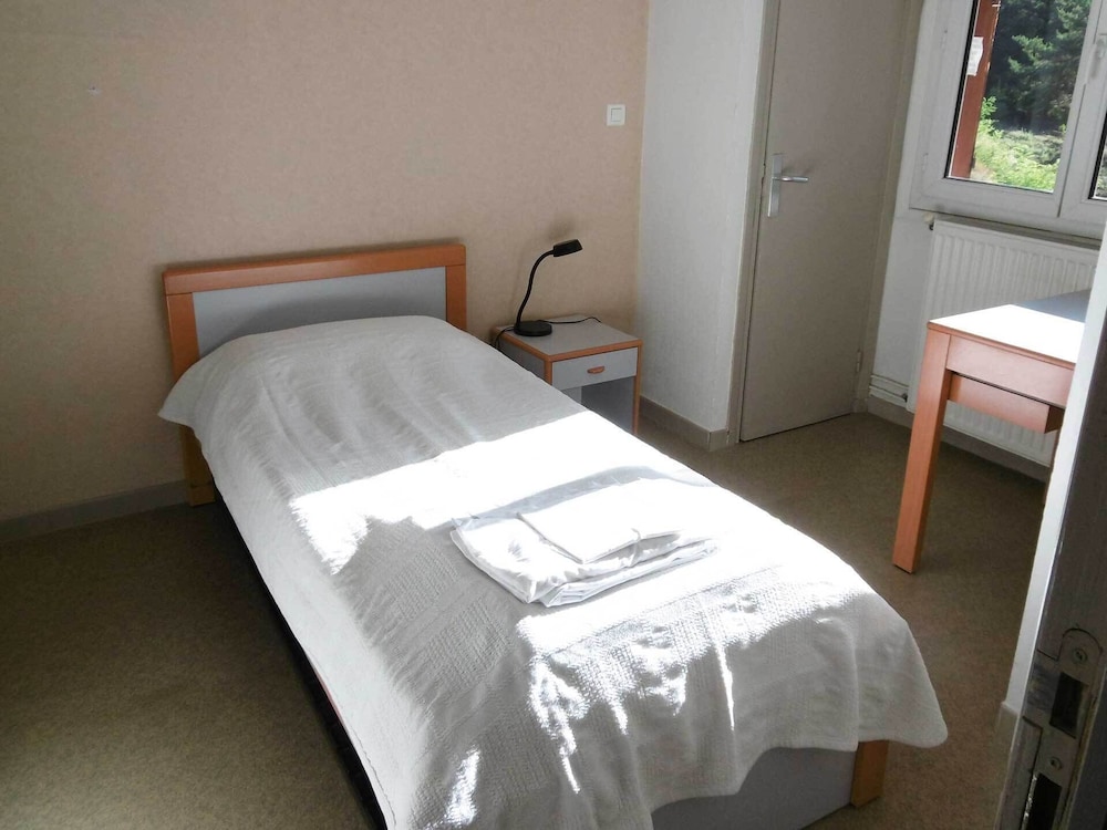 Single Room with Ensuite Bathroom photo 1