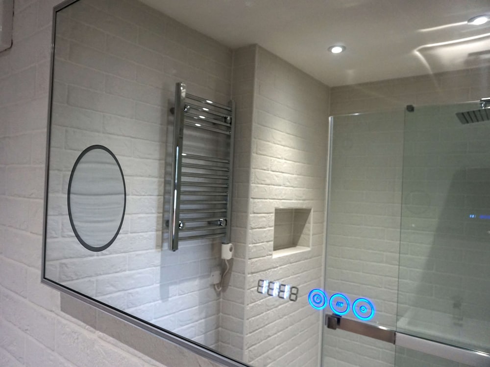Luxury Double Room, Ensuite photo 3