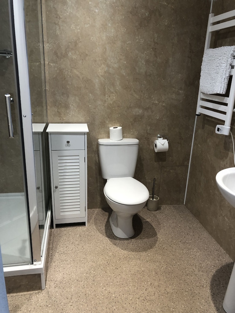 Classic Suite, Ensuite (25) - Photo 3