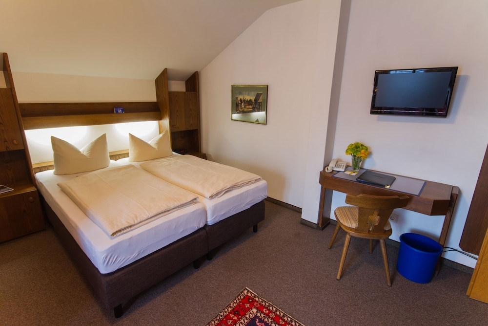 Comfort Double Room, 1 King Bed photo 2