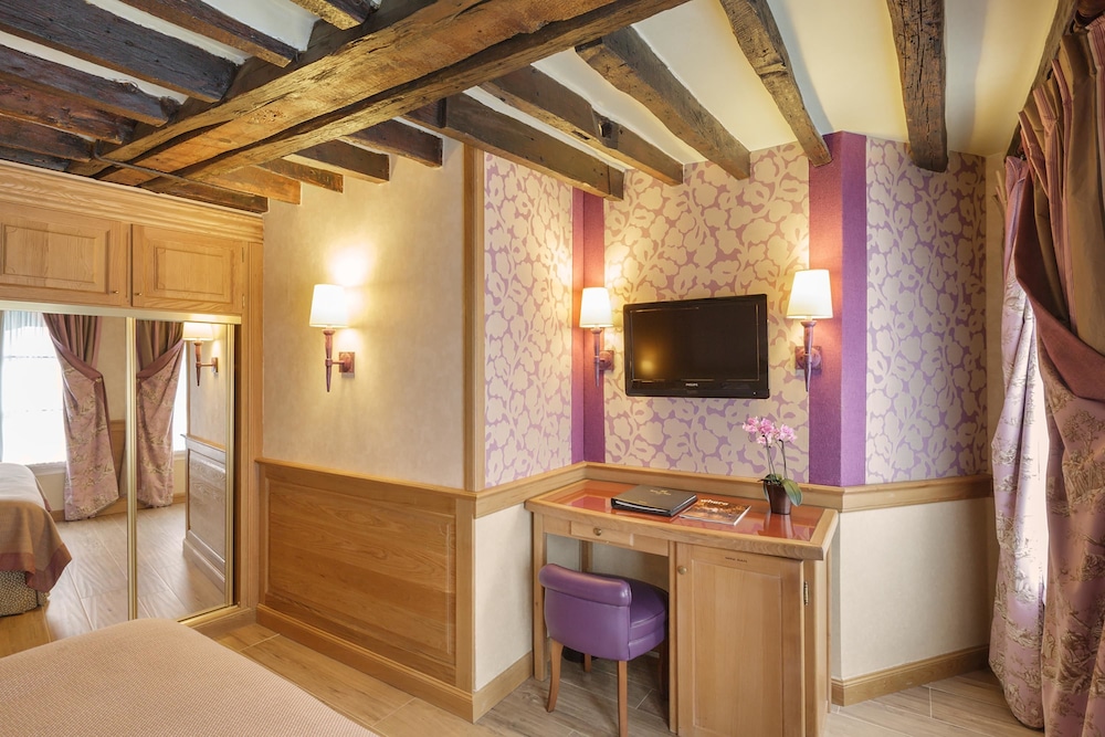 Superior Double or Twin Room photo 2