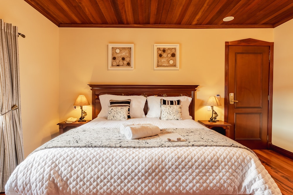 Deluxe Triple Room photo 2