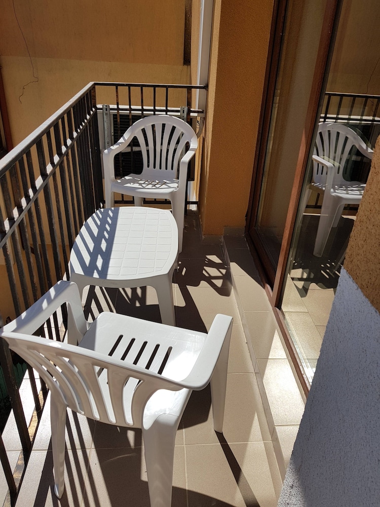 Double Room, Balcony - Photo 12