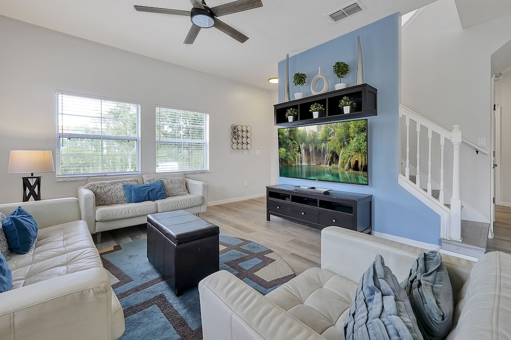 Exclusive Townhome, 4 Bedrooms, Private Pool - Photo 21