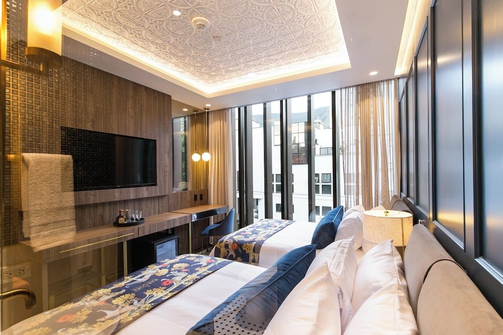 Deluxe Room with 2 Double Beds photo 3
