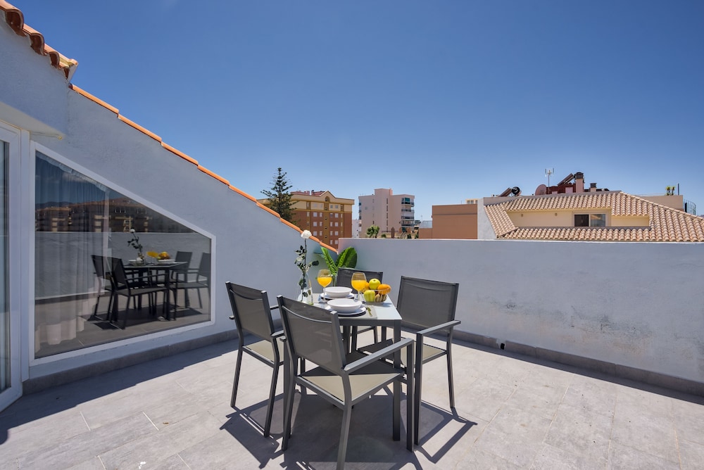 Romantic Penthouse, Partial Sea View photo 2