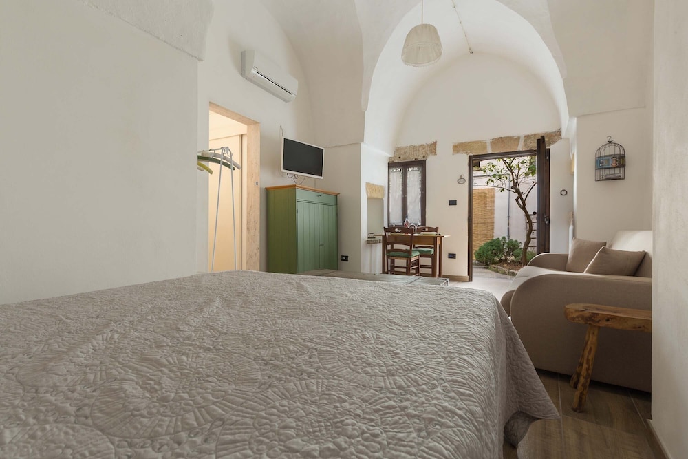 Basic Apartment