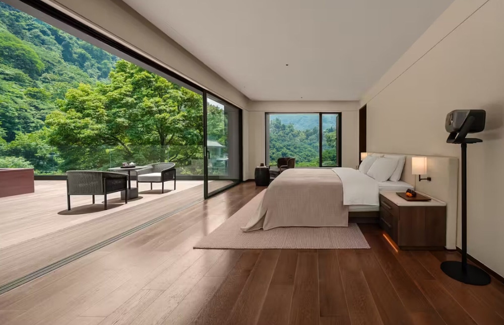 Superior Double Room, Hill View