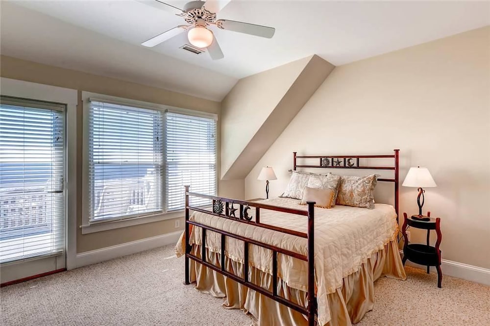 Family House, 4 Bedrooms, Sea Facing photo 3