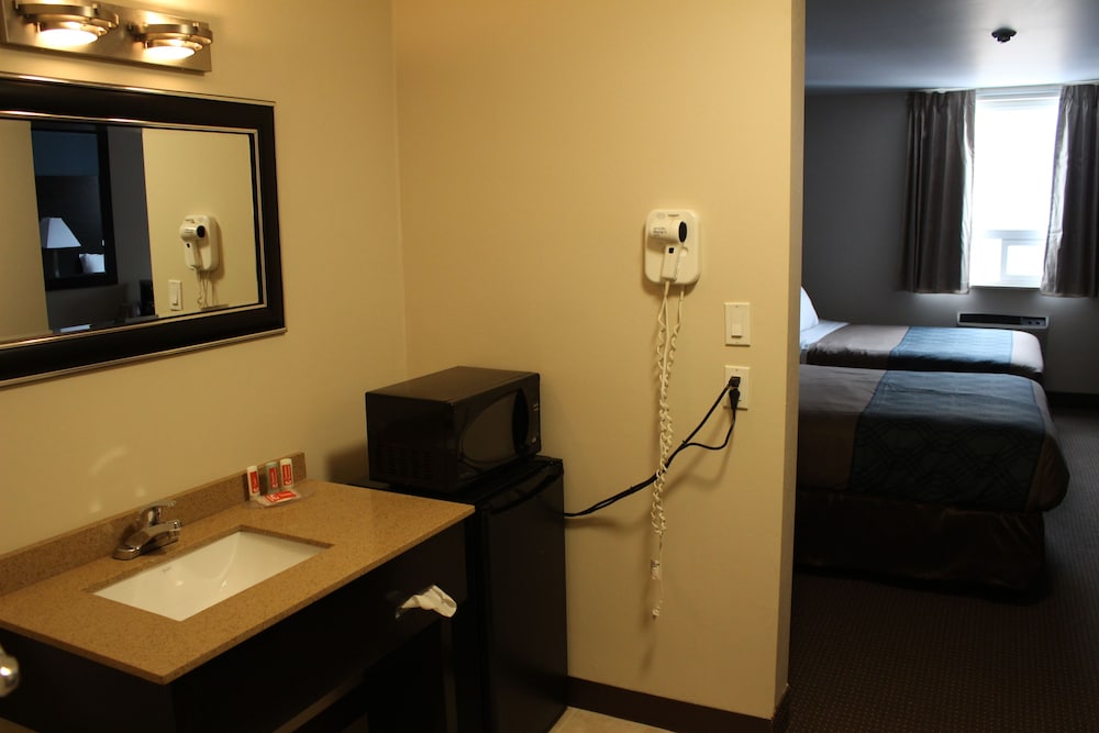Standard Room, 2 Double Beds, Non Smoking - Photo 10