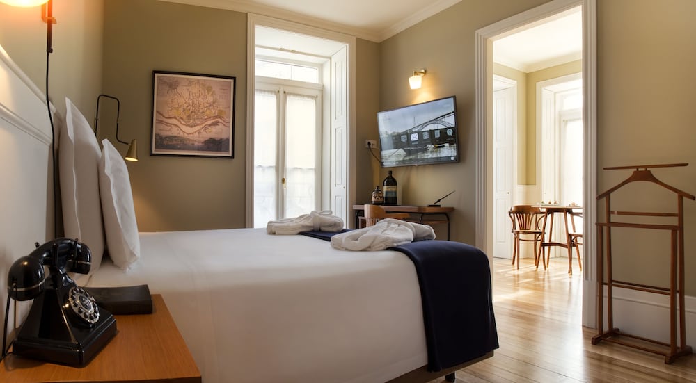 Superior Double or Twin Room, City View