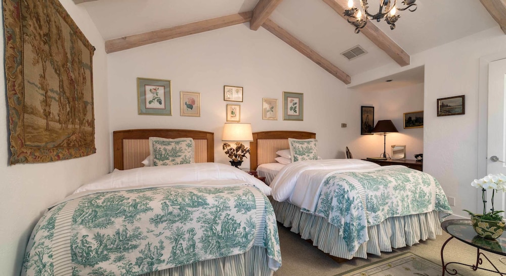 Double or Twin Room, 2 Double Beds (The Ciboulette Room) photo 1