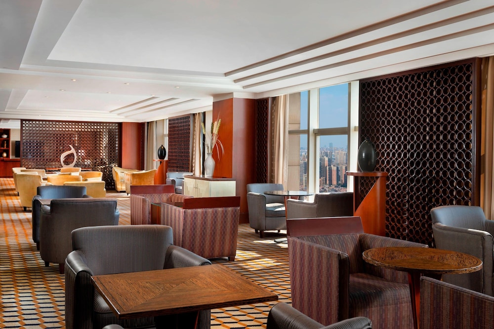Club Suite, 1 Bedroom, City View - Photo 7