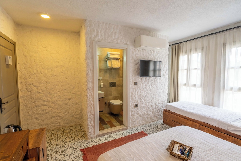 Standard Triple Room photo 3