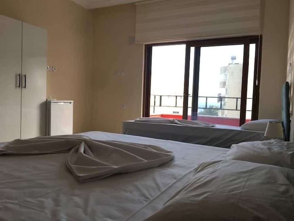 Classic Double Room Single Use, Balcony, Sea View photo 2