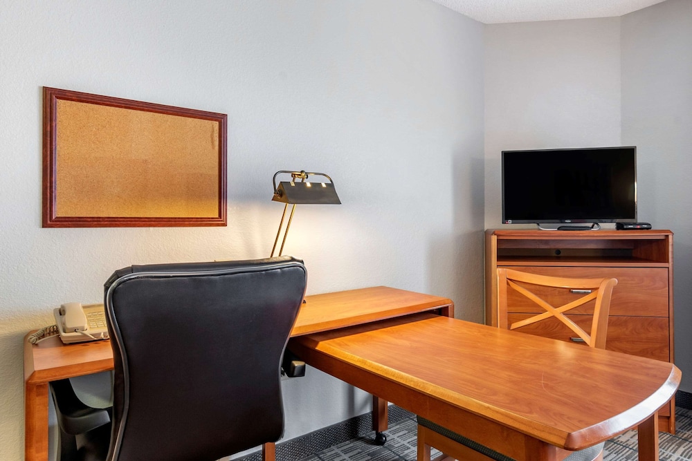 Standard Studio, 2 Double Beds, Accessible, Non Smoking (Efficiency) - Photo 2