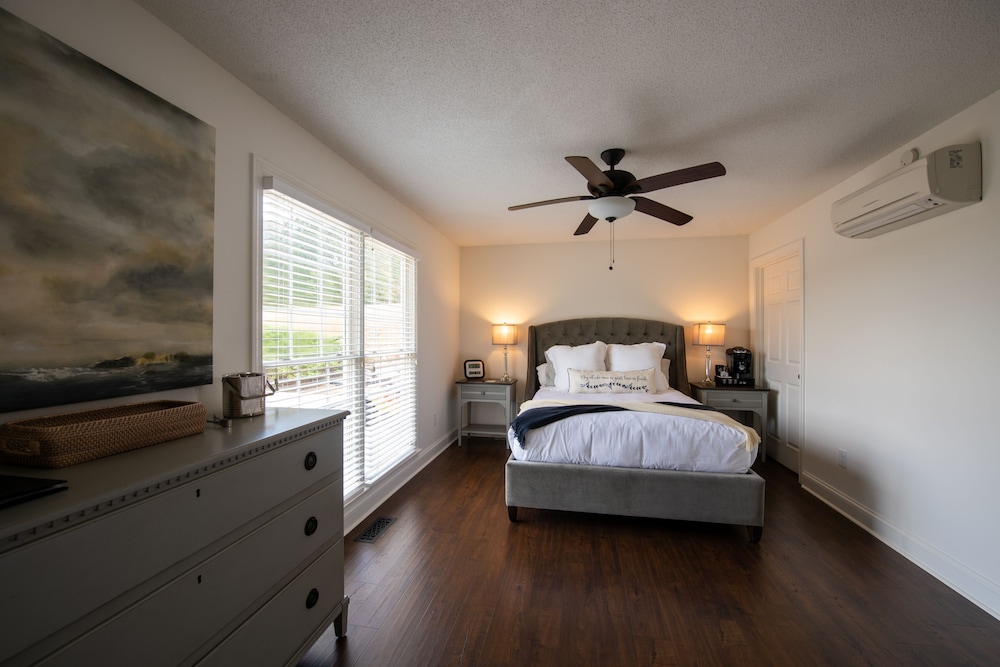 Premium Room, 1 Queen Bed, Non Smoking photo 1