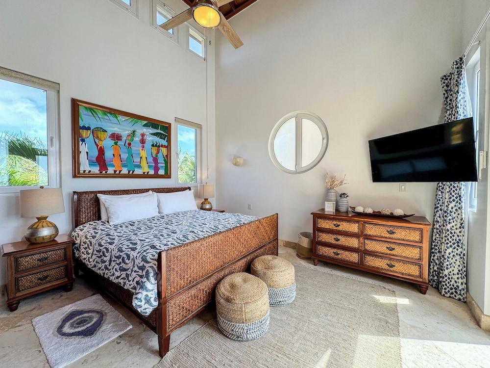 Beach Front Serenity Now Villa 3 Bedroom