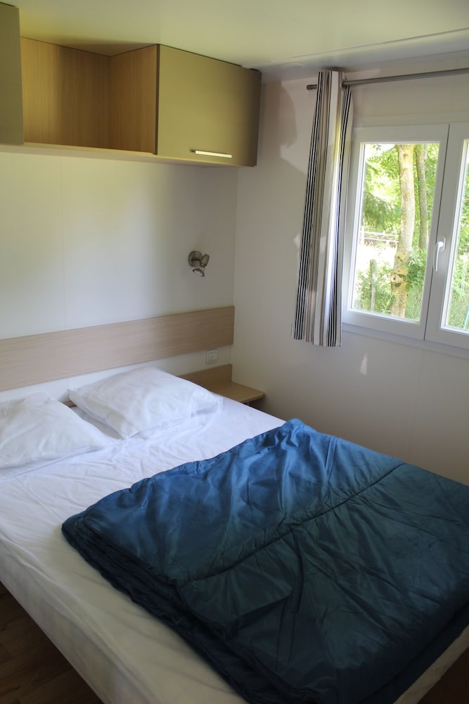 Mobile Home, 3 Bedrooms - Photo 3