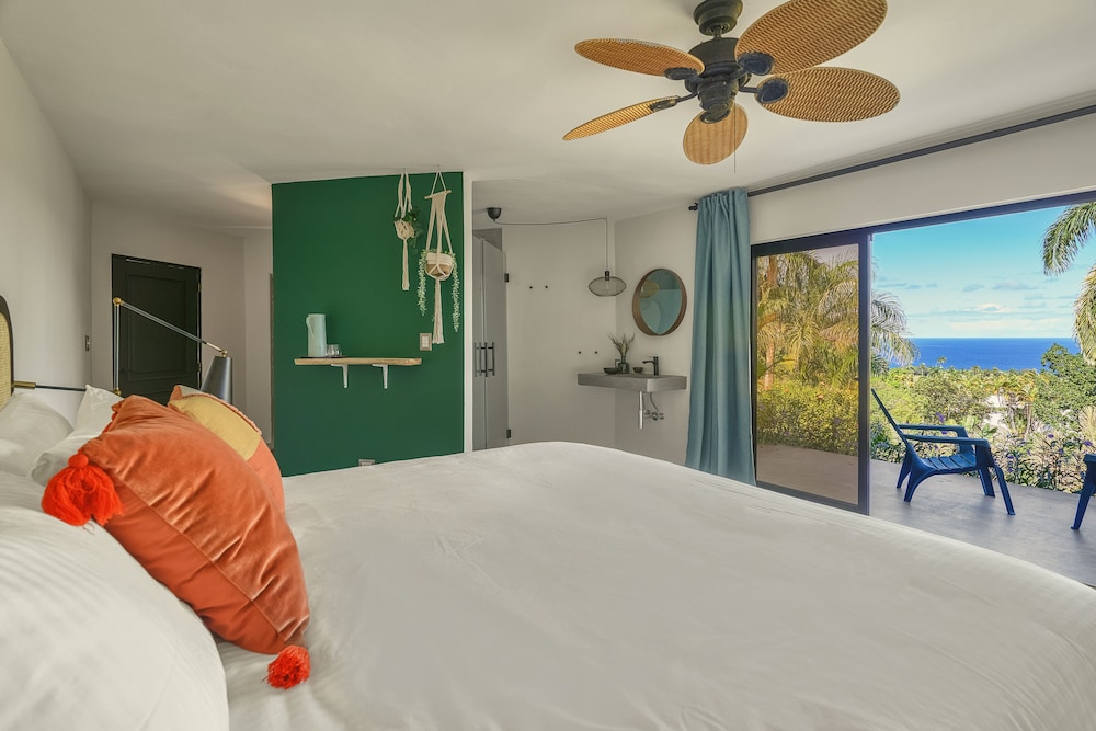 King Room Balcony with ocean view photo 3