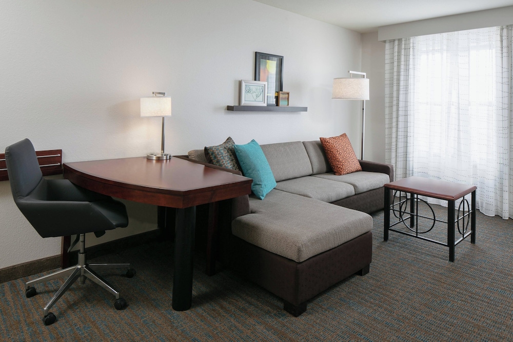 Suite, 1 Bedroom - Photo 5