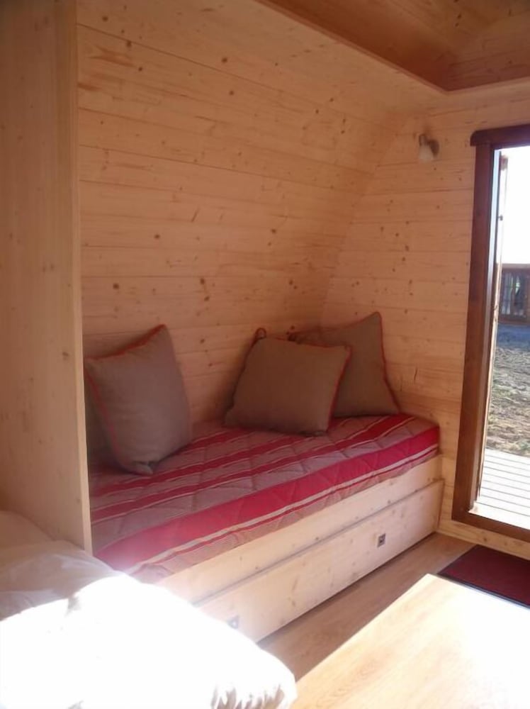 Wooden Caravan photo 1