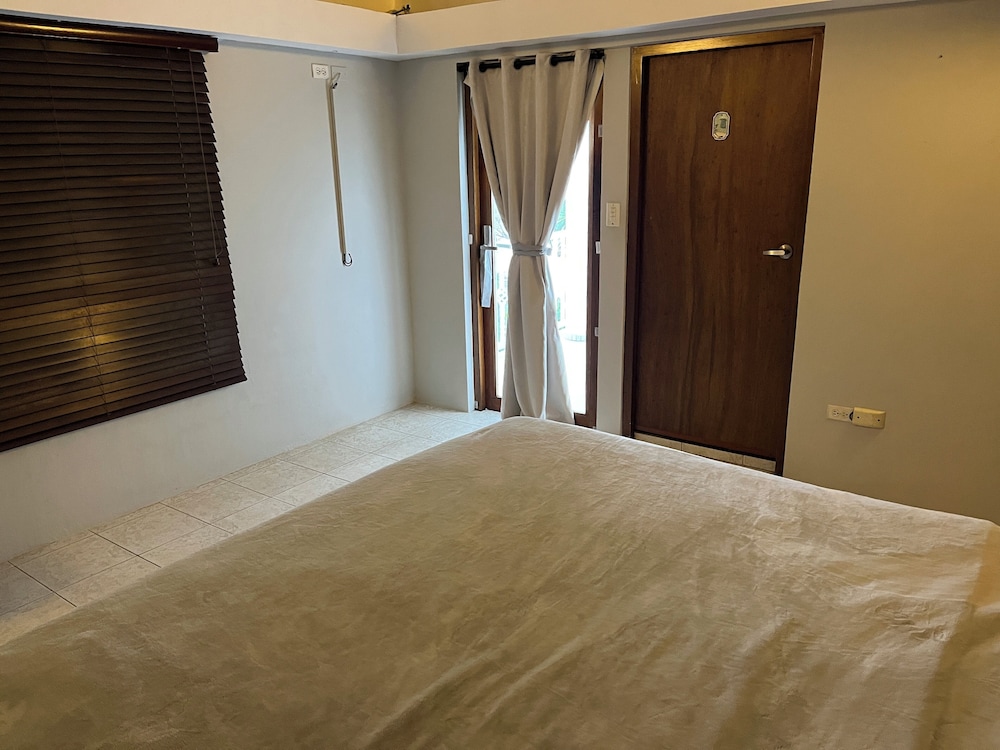 Superior Apartment, Garden View photo 2
