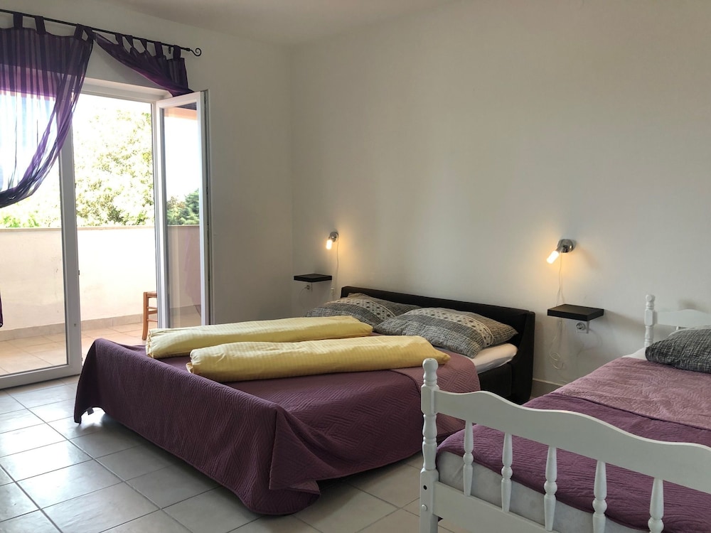 Apartment (1)