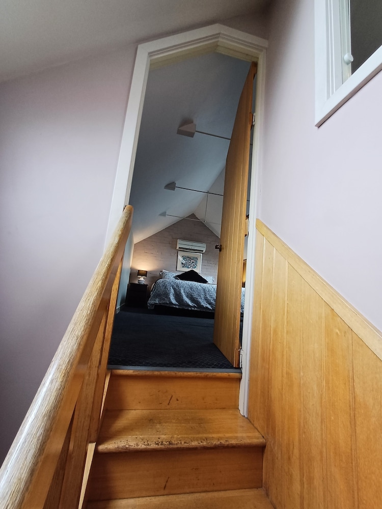 Deluxe Loft, 1 King Bed photo 2