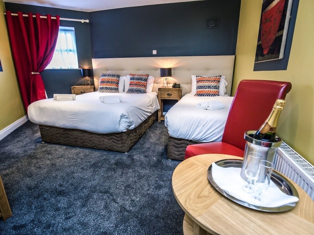 Classic Suite, Ensuite, Mountain View