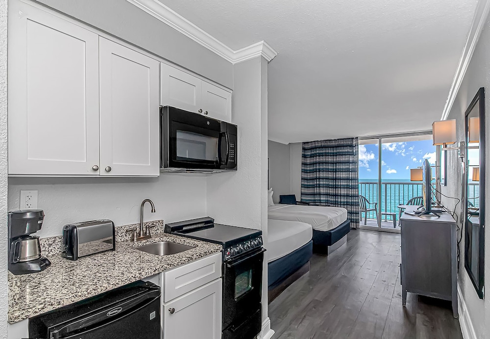 Classic Studio Suite, Ocean View (Newly Renovated)