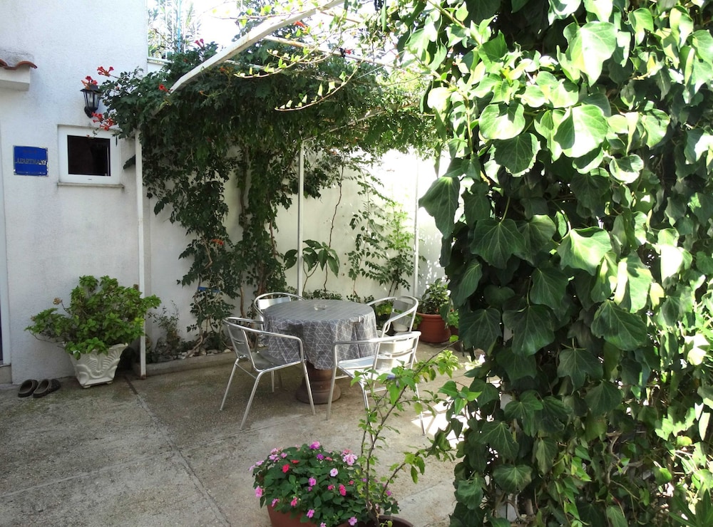Apartment (One Bedroom Apartment with Sea View)