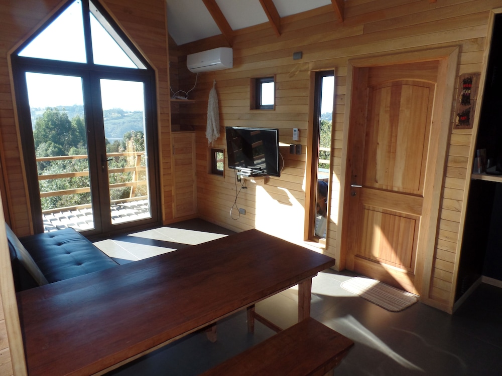 Superior Cottage, 1 Double Bed, Hot Tub photo 3