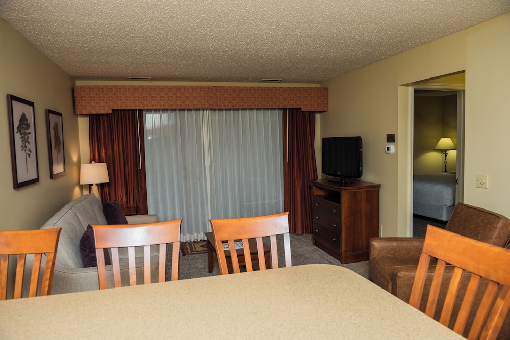 Room, 1 Queen Bed with Sofa bed, Kitchen, Beachside (Shores One Bedroom Condo) - Photo 4