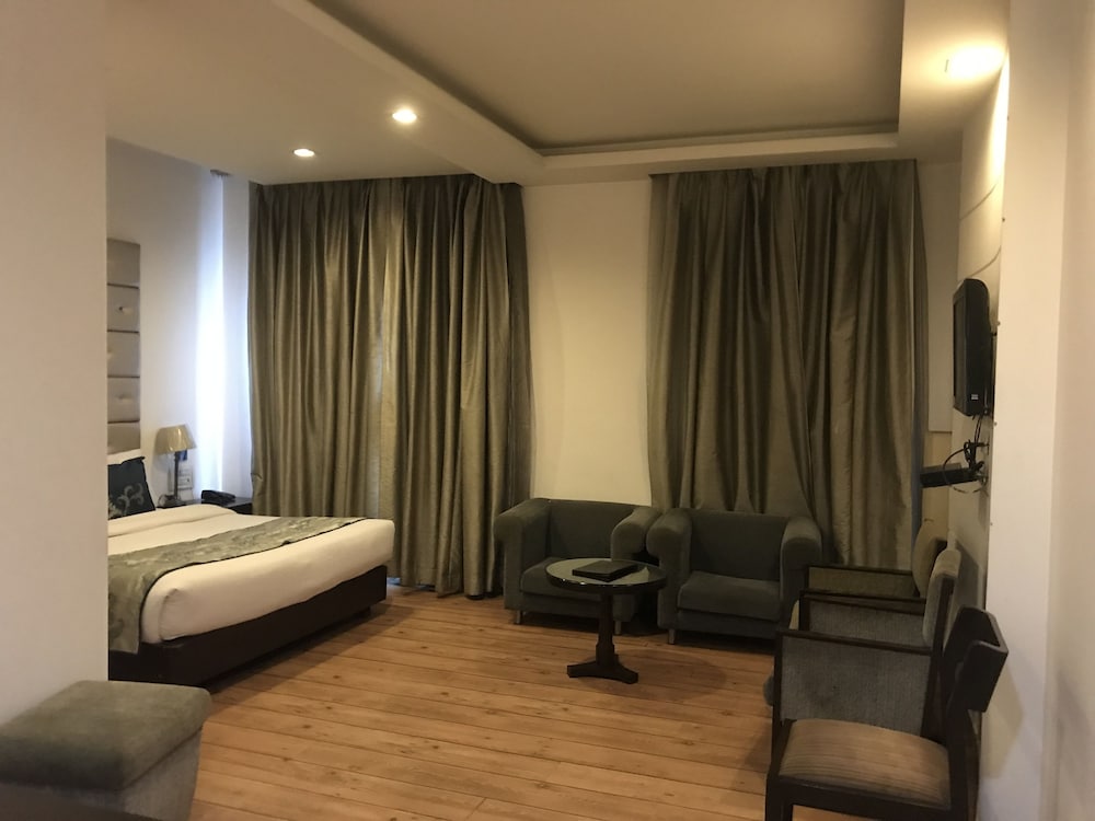 Orchid Suite photo 1
