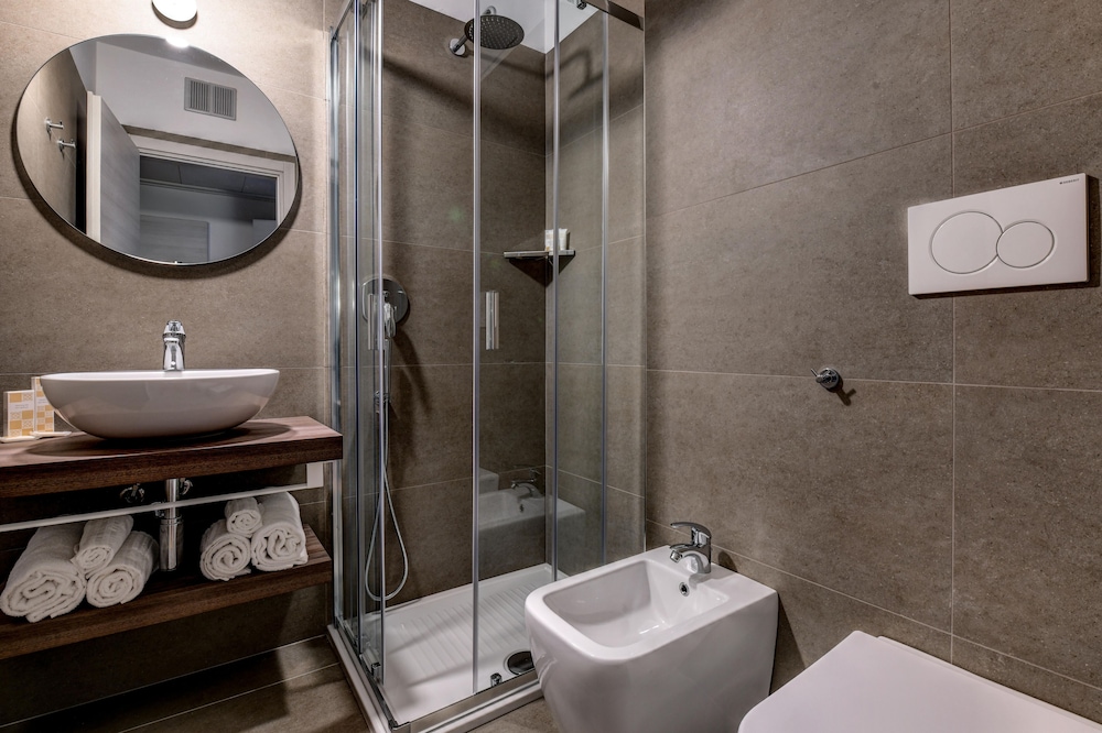 Double Room, 1 Queen Bed - Photo 12