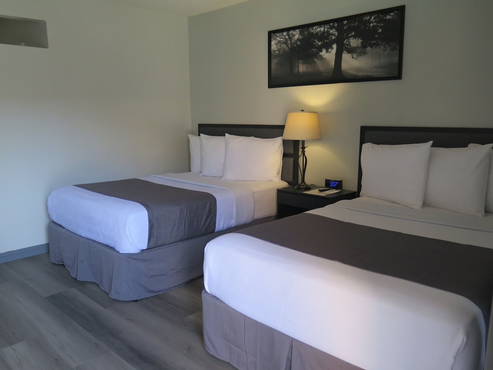 Suite, 2 Double Beds, Non Smoking
