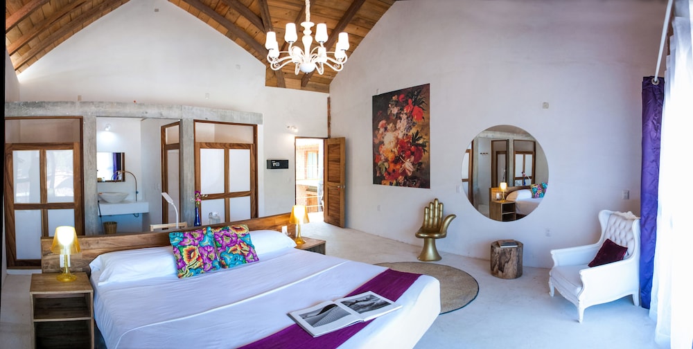 Deluxe Double Room, 1 King Bed (Sebastian)