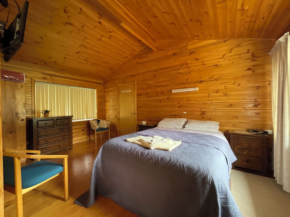 Studio, Jetted Tub, Mountain View photo 3
