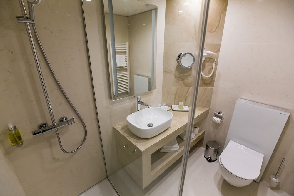 Superior Twin Room, 2 Twin Beds - Photo 2
