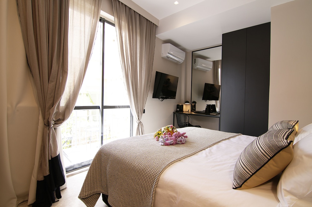 Superior Studio Suite (Aphrodite) photo 1