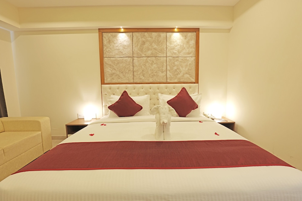 Executive Room - Photo 1