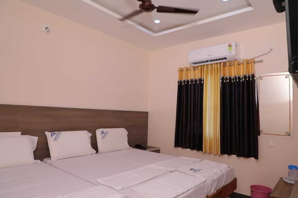 Deluxe Triple Room - Photo 1