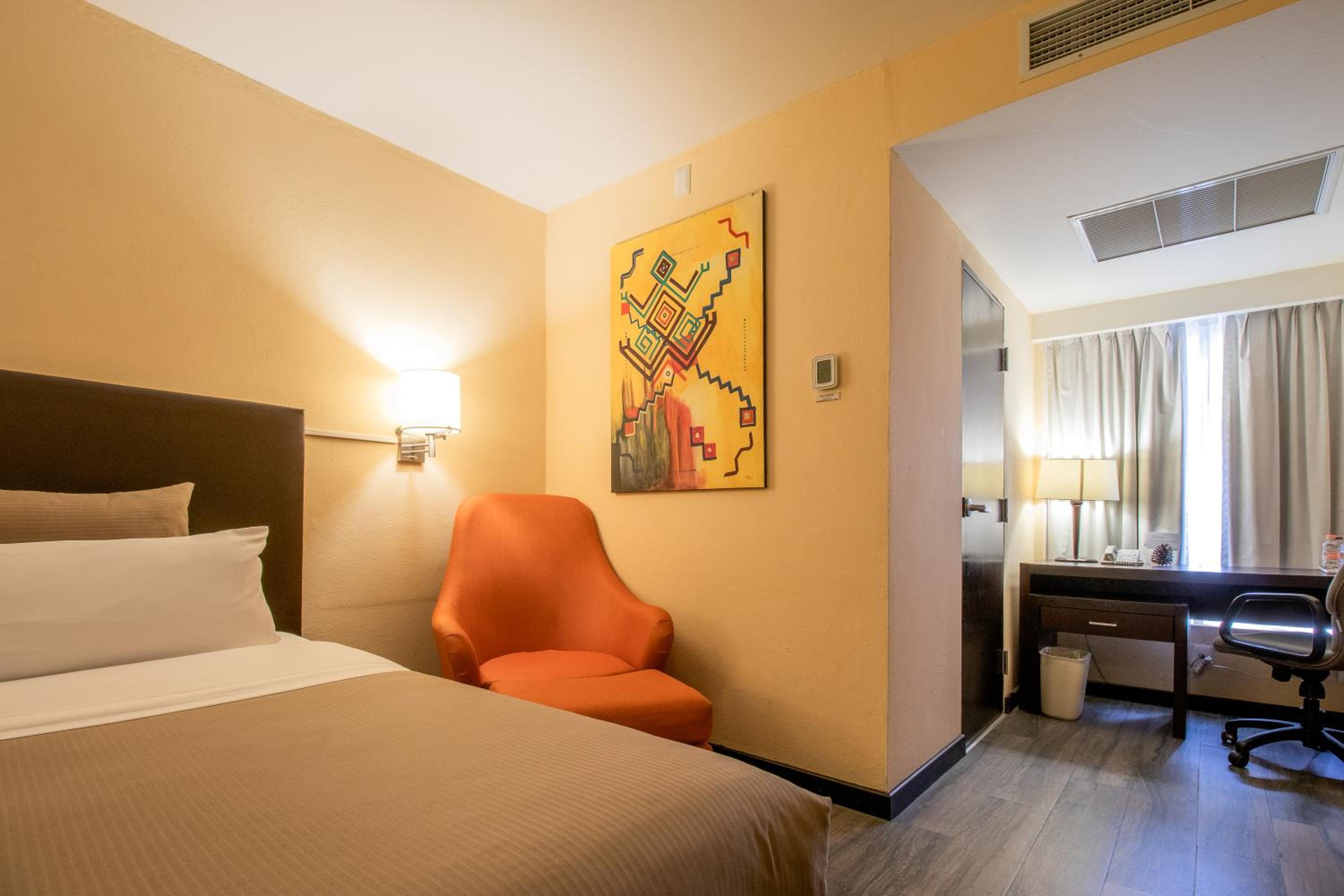 Double or Twin Room - Photo 7