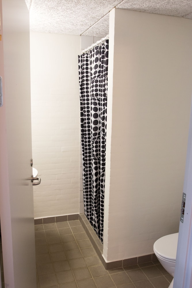 Classic Room, 2 Bedrooms (Incl. Linen Package and Towel) photo 3