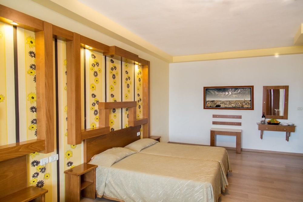 Basic Single Room photo 1