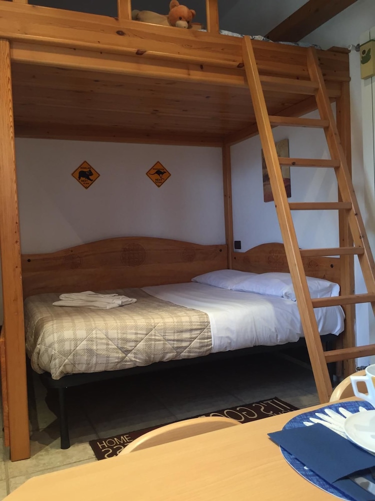 Classic Studio, 1 Bedroom, Mountain View photo 2