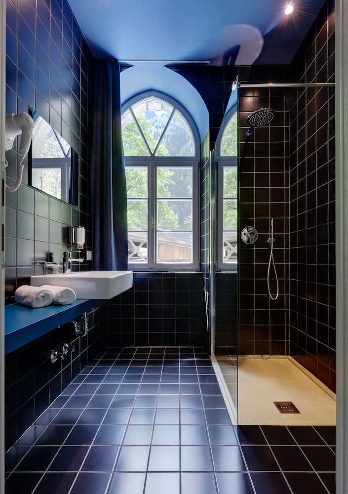 Double Room, Private Bathroom - Photo 10